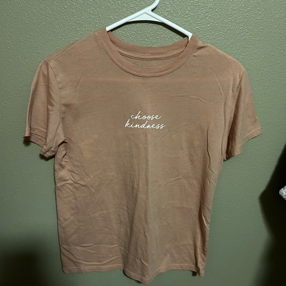 Zoe + Liv Tan 'Choose Kindness' Short Sleeve Tee - Picture 1 of 2